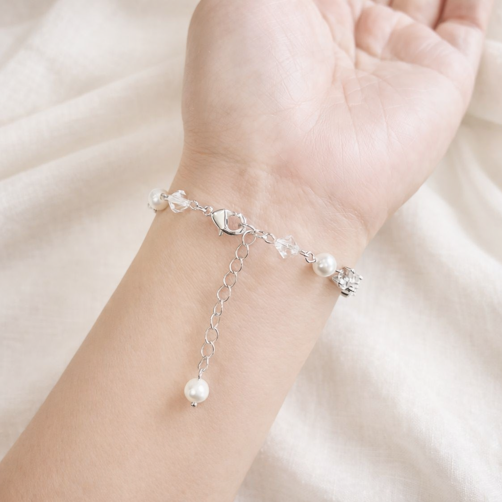 Bracelet réglable Caitlyn CZ feuille et perle
