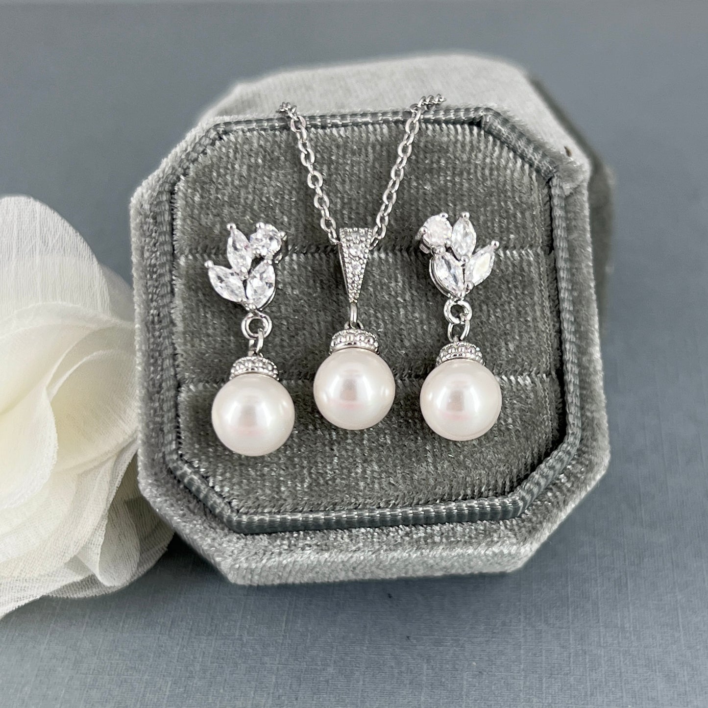 Wedding Minimalist Pearl Dangle Bridal Earrings Necklace