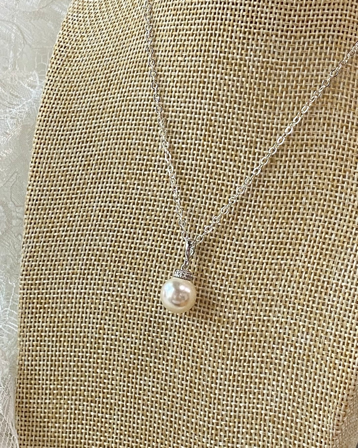 Lina Cream Pearl Necklace and Stud Earrings Set
