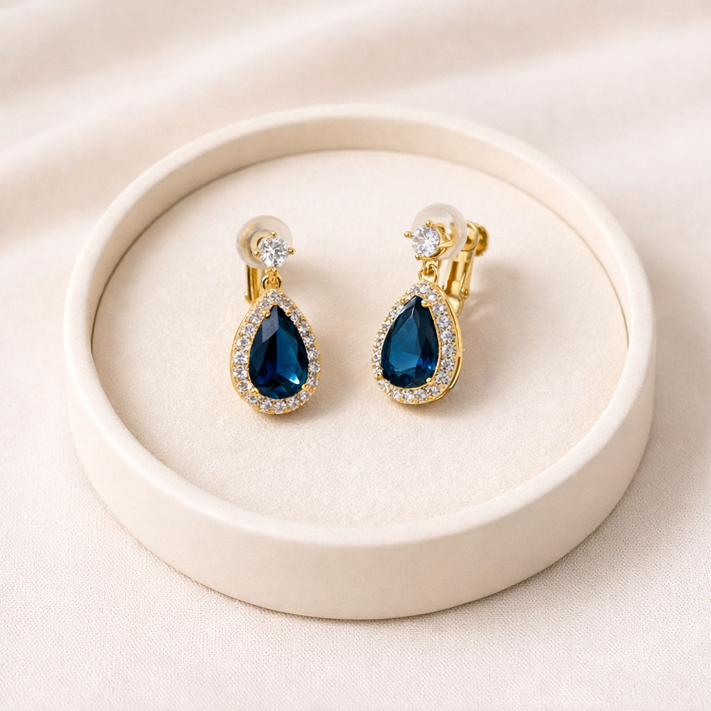 Petites boucles d'oreilles à clip en forme de larme Maisy CZ