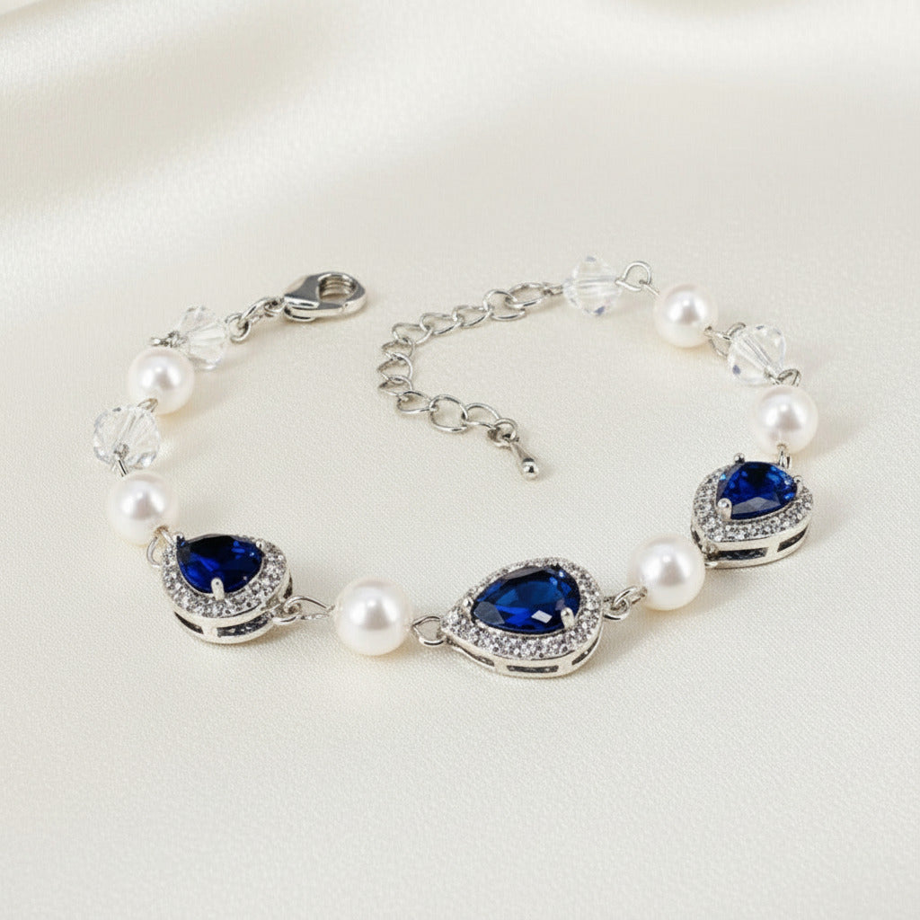 Bracelet réglable Caitlyn CZ feuille et perle