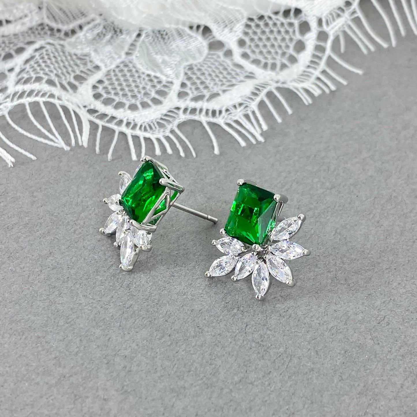 Kamen CZ Emerald Green Flower Stud Earrings