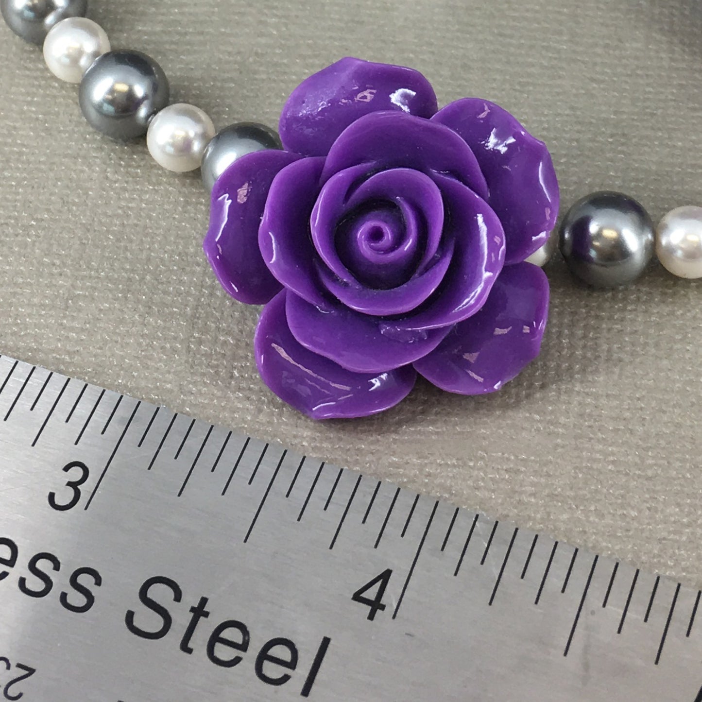 Light Gray and White Pearl Purple Green Rose Necklace Bracelet Stud Earrings
