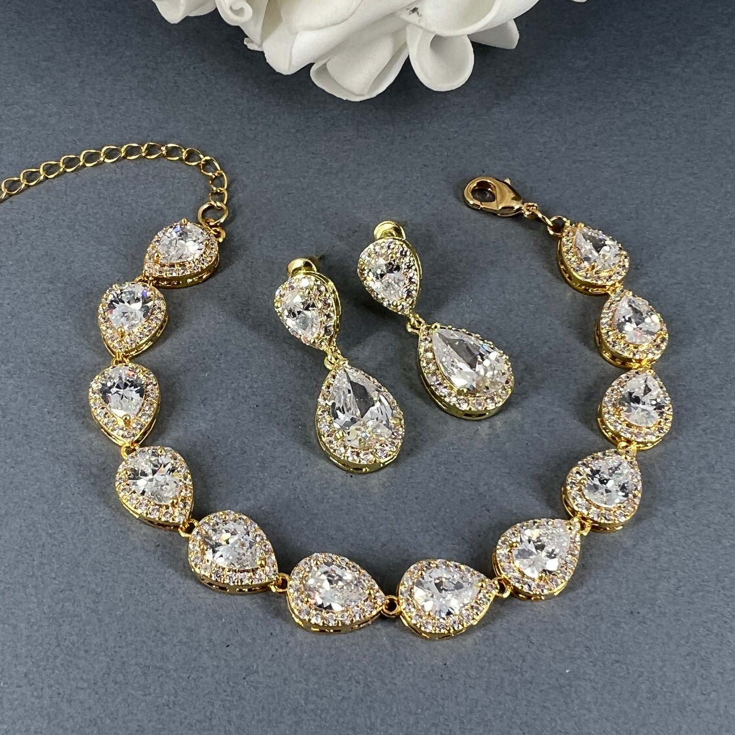Ensemble de bijoux en forme de larme CZ plaqué or 18 carats Tessa 3 pièces