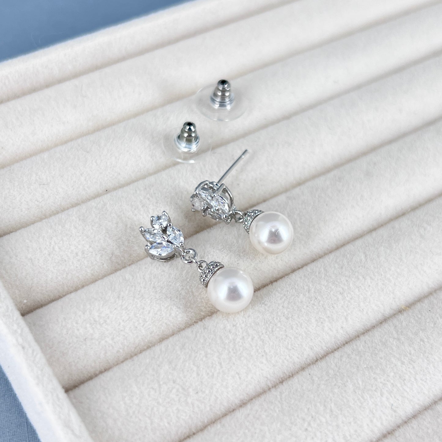 Wedding Minimalist Pearl Dangle Bridal Earrings Necklace