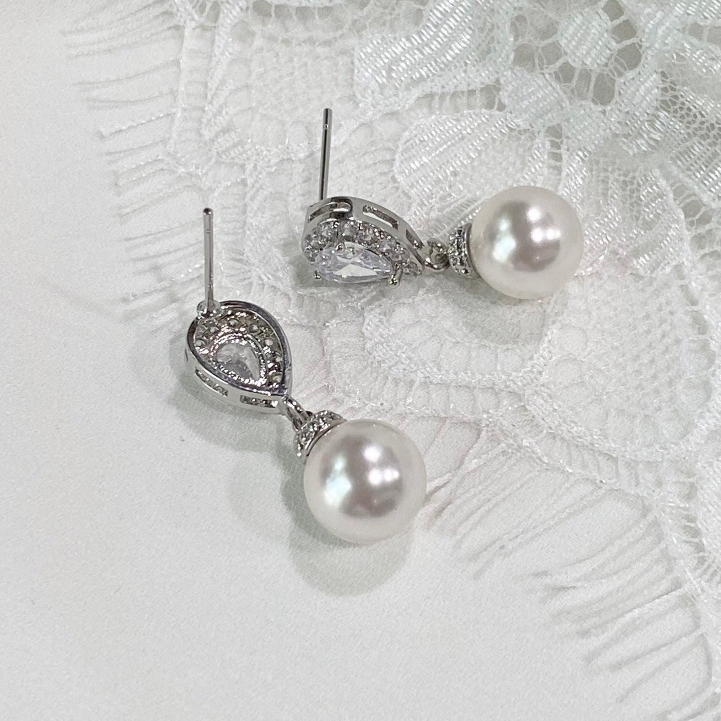 Ensemble collier et boucles d'oreilles en perles CZ Laila 2 pièces