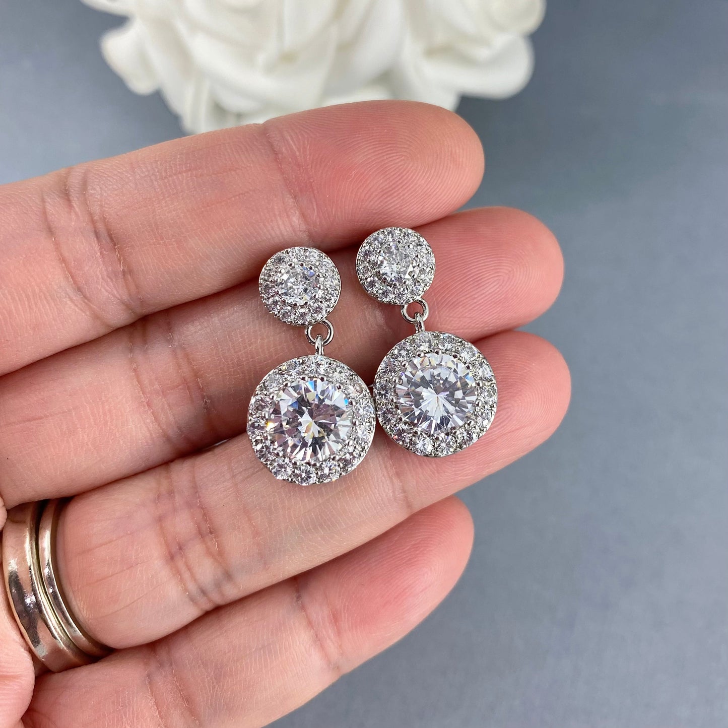 Boucles d'oreilles pendantes cercle Karis CZ