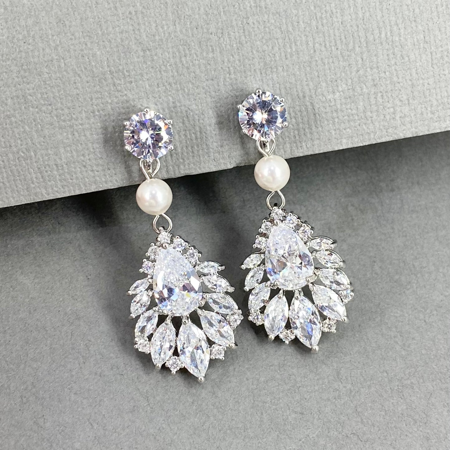 Boucles d'oreilles à clip avec perles Mackenzie Marquise