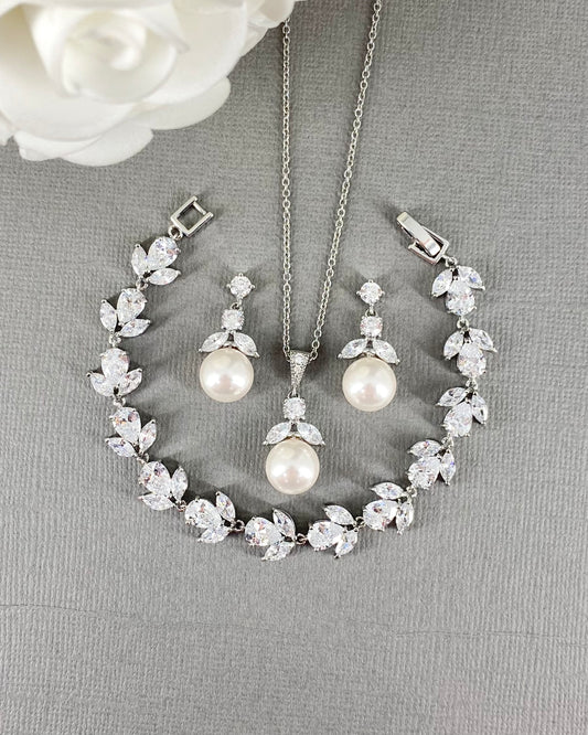 Tiana 3pcs CZ Floral and Pearl Jewelry Set
