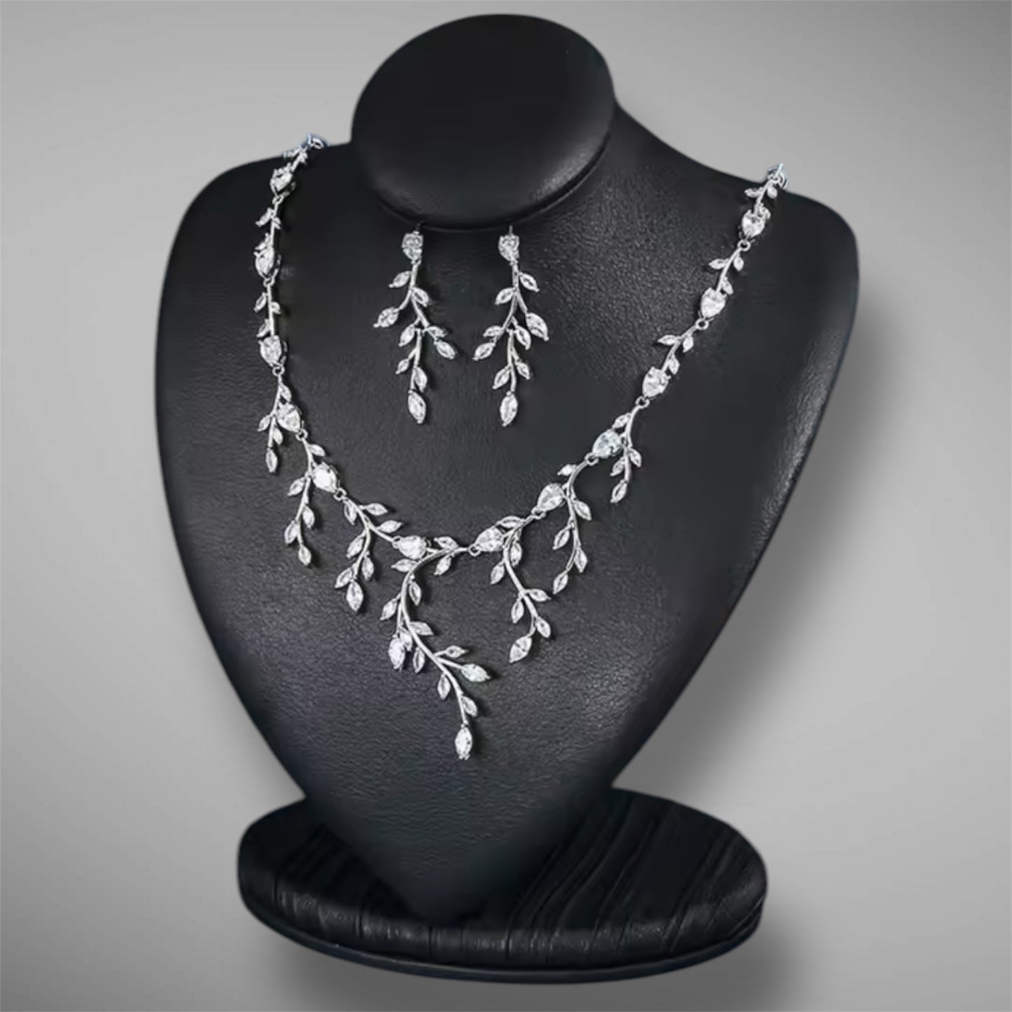Bridal Leaf Style Necklace and Earrings Set