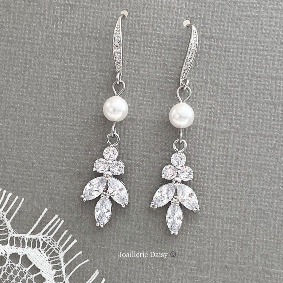 Boucles d'oreilles pendantes feuille et perle Aberdeen CZ 