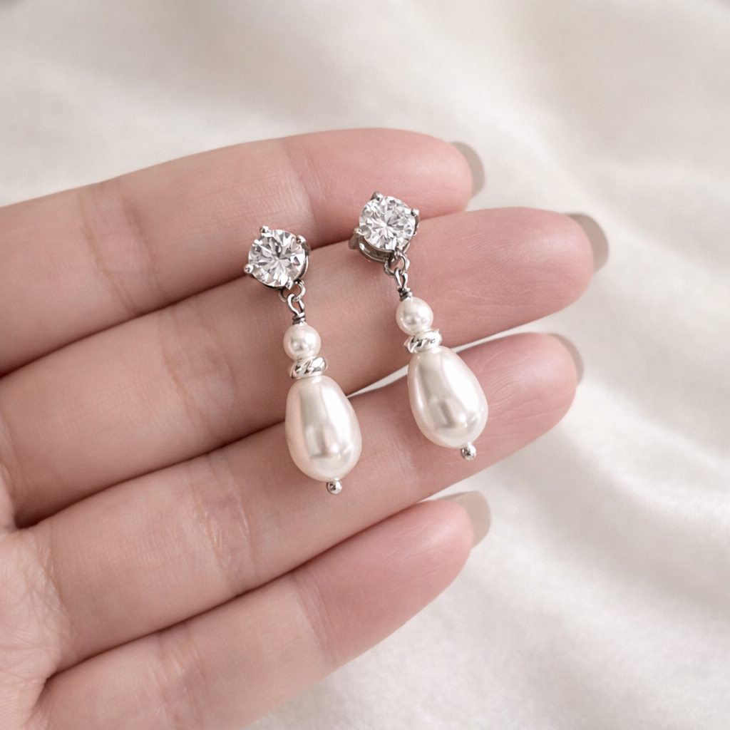 Minimal Pearl Drop Jewelry Set