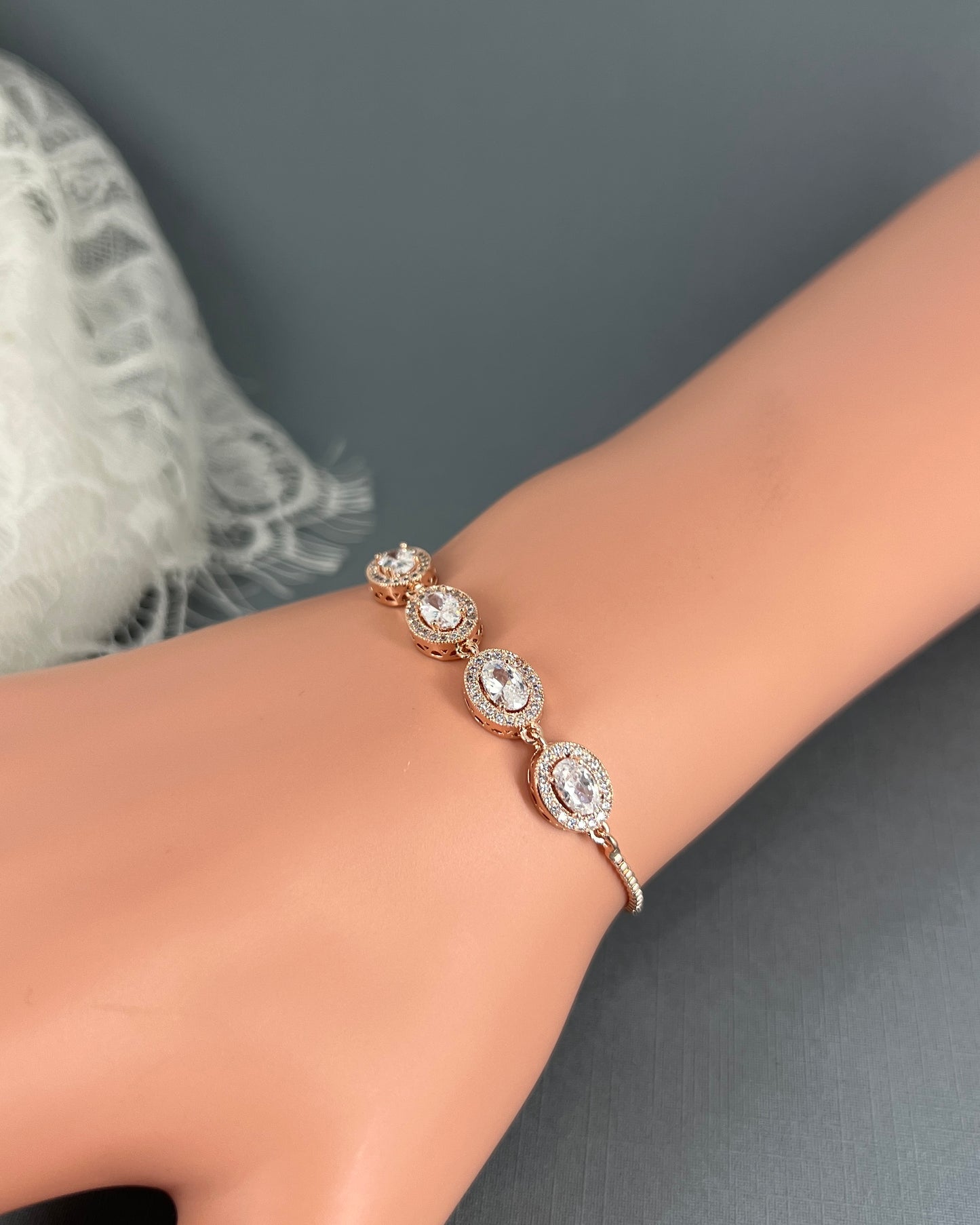 Hiram Bridesmaids Oval Adjustable Bracelet