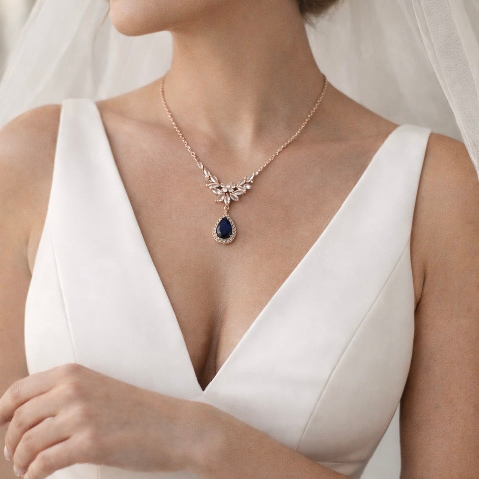 Ensemble collier et boucles d'oreilles Lucy 2 pièces CZ Vines 