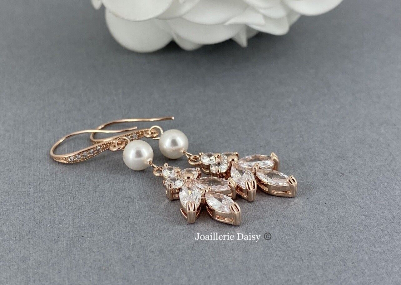 Boucles d'oreilles pendantes feuille et perle Aberdeen CZ 