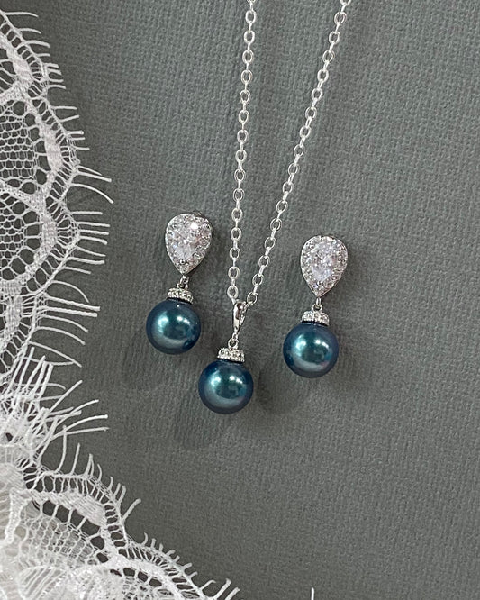 Lula Teal Pearl Necklace and Earrings Set