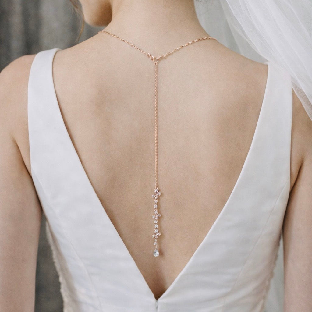 Ensemble collier et boucles d'oreilles Lucy 2 pièces CZ Vines 