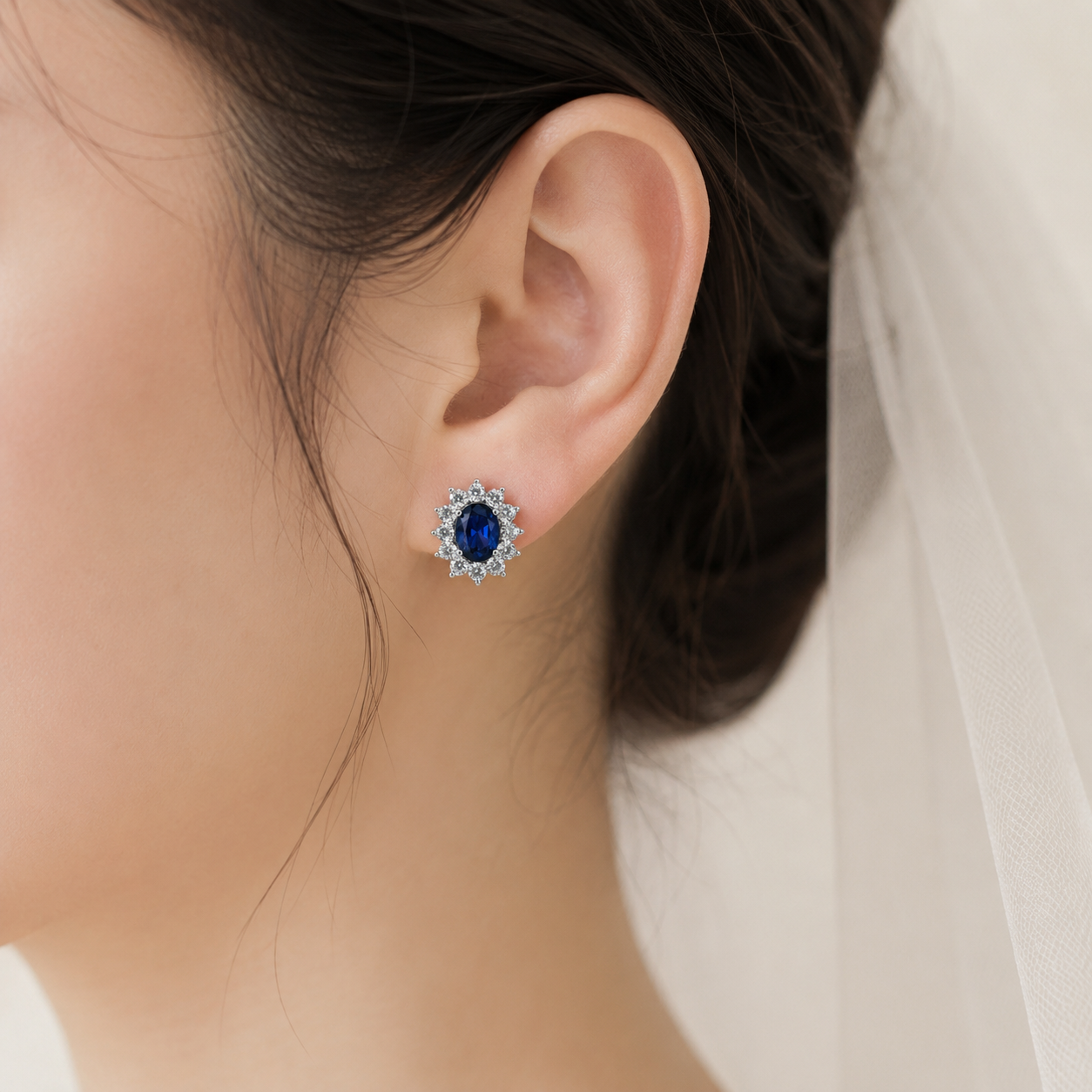 Boucles d'oreilles à clips ovales Mia CZ Something Blue 