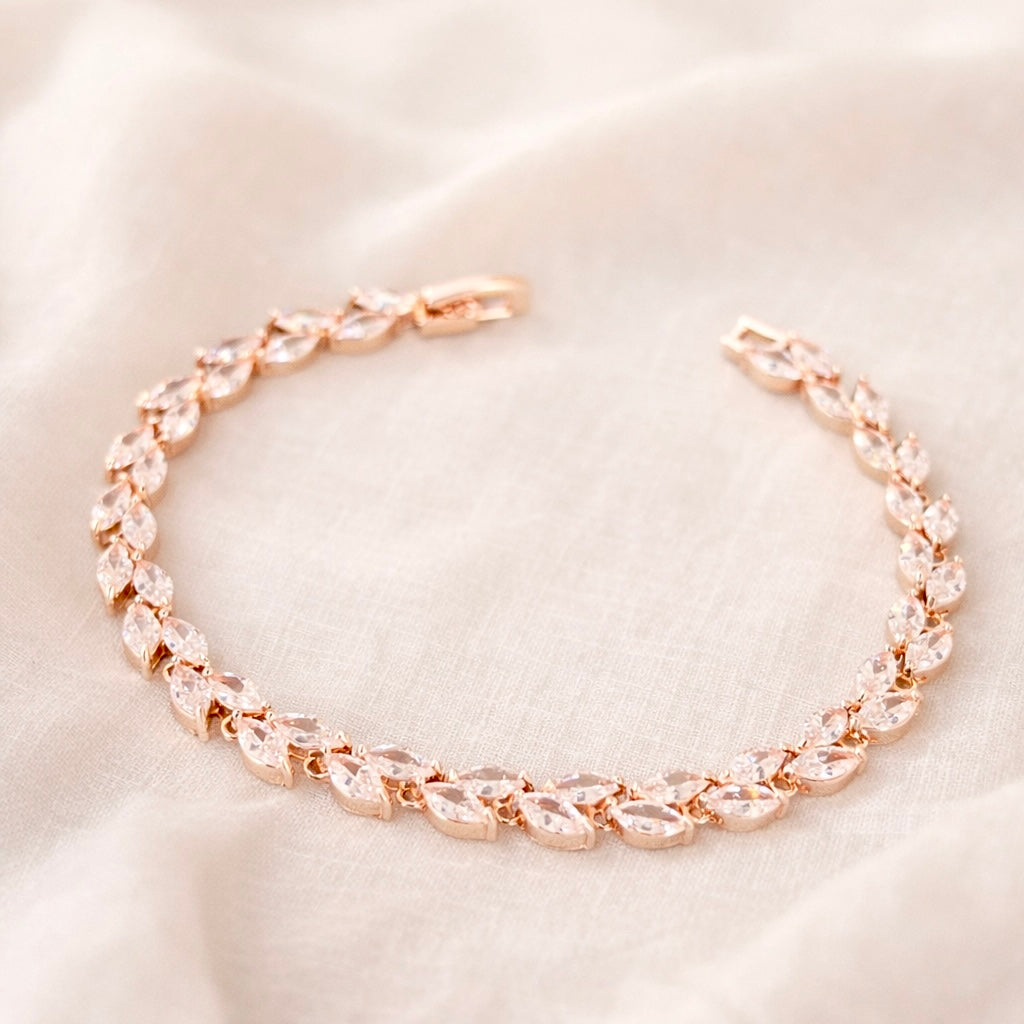 Ensemble collier et boucles d'oreilles Lucy 2 pièces CZ Vines 