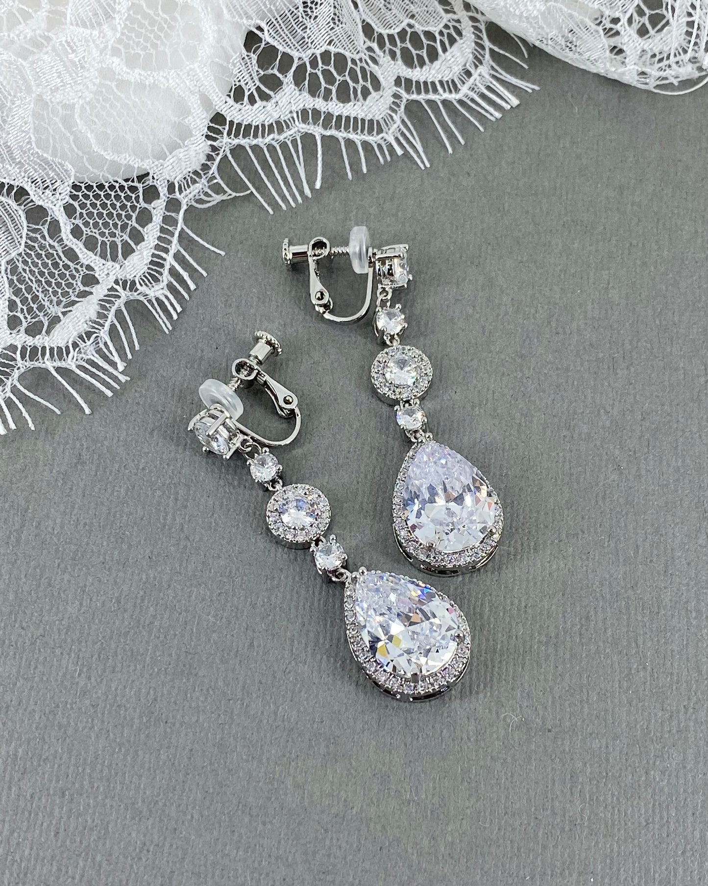 Boucles d'oreilles à clip avec perles Mackenzie Marquise 