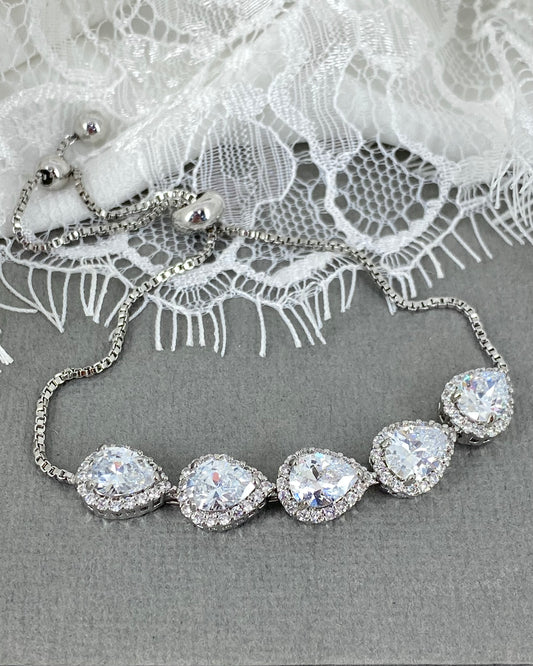 Bracelet réglable Caitlyn CZ feuille et perle 