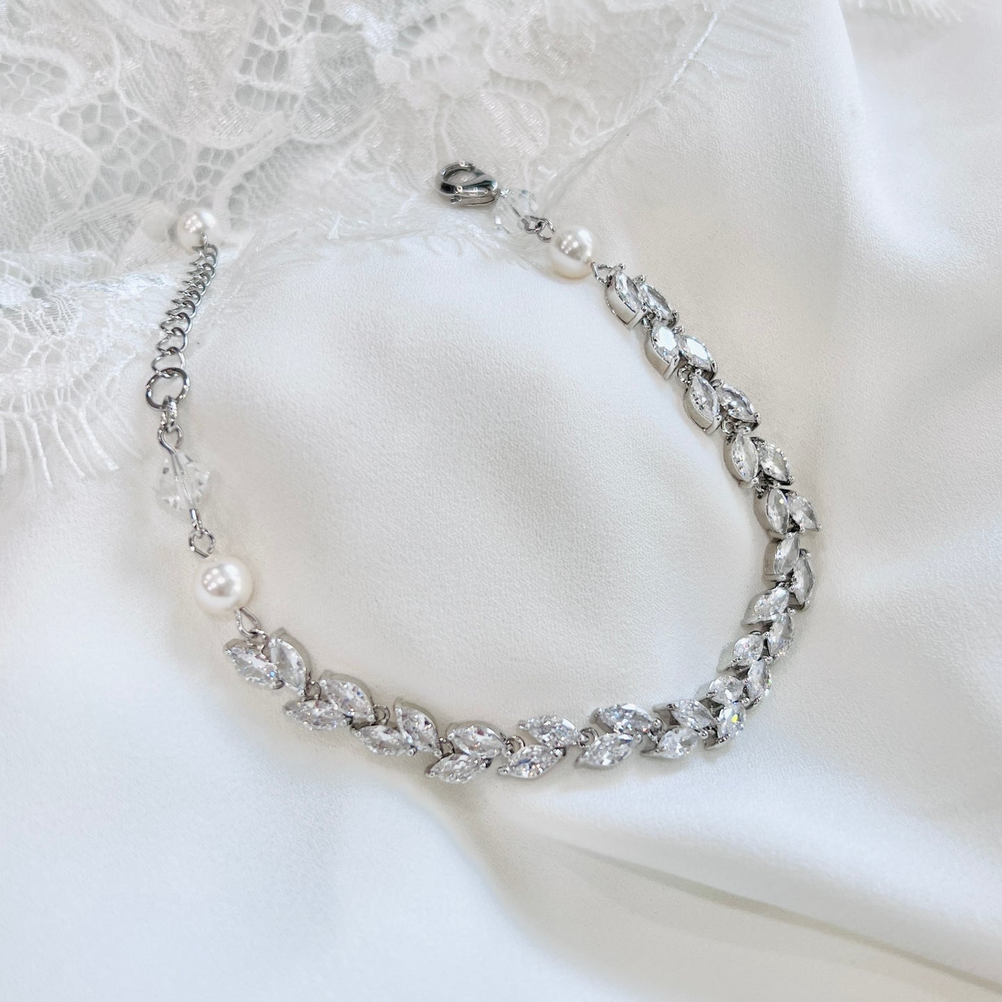 Nancy CZ Leaf and Pearl Bracelet