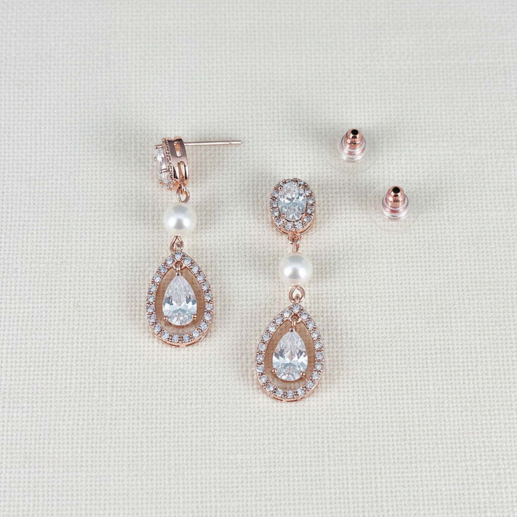 Boucles d'oreilles pendantes Kira en forme de larme 