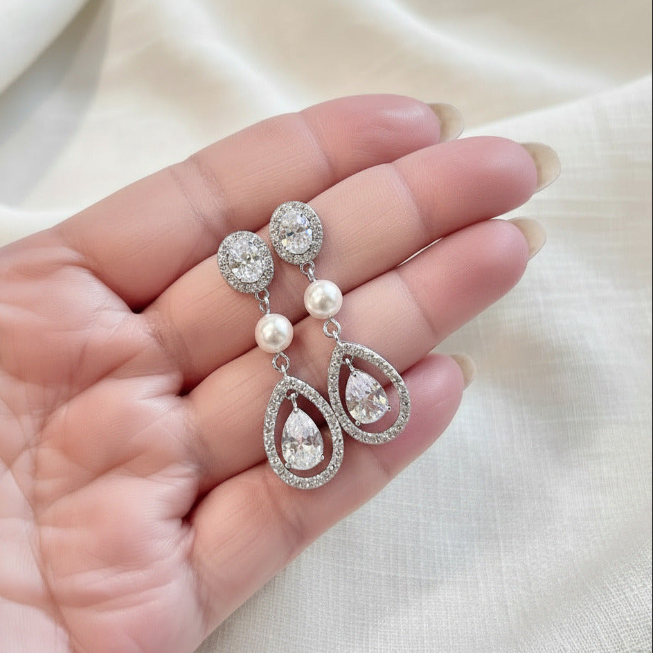 Boucles d'oreilles pendantes Kira en forme de larme 