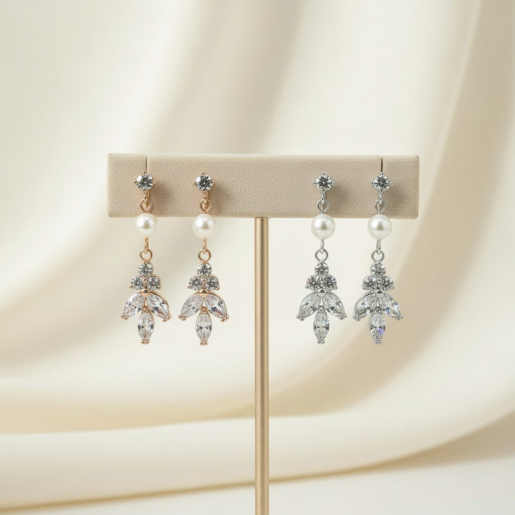 Ensemble collier et boucles d'oreilles en feuilles et perles CZ Lana 2 pièces 