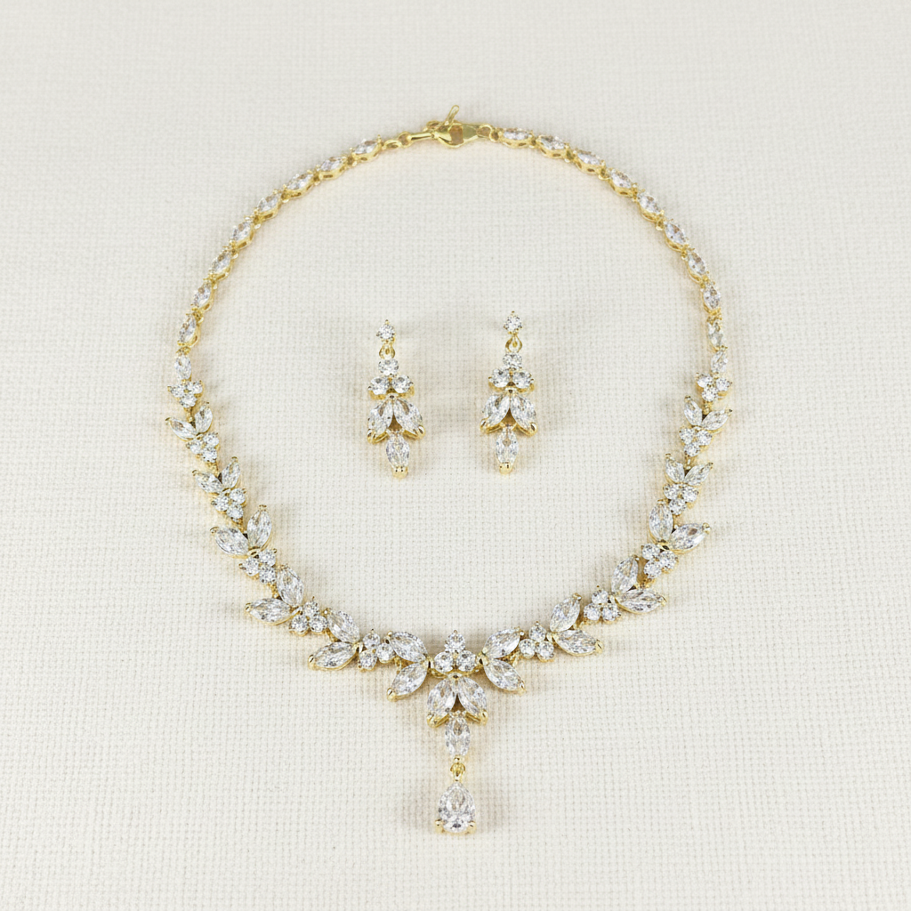 Ensemble collier et boucles d'oreilles Lyra plaqué or 18 carats 2 pièces 