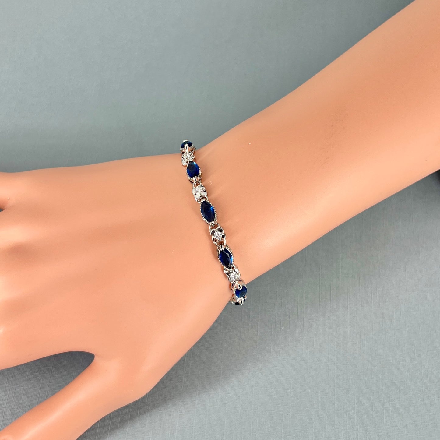 Bracelet en cristal bleu Dior CZ Leaf Something 