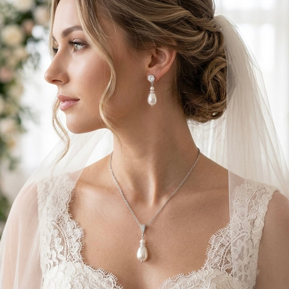 Minimal Pearl Drop Jewelry Set