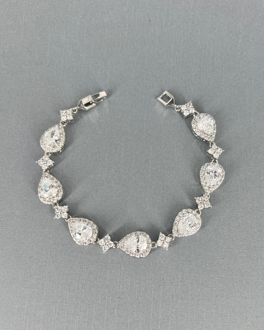 Bracelet tennis Cathy CZ marquise et perles 
