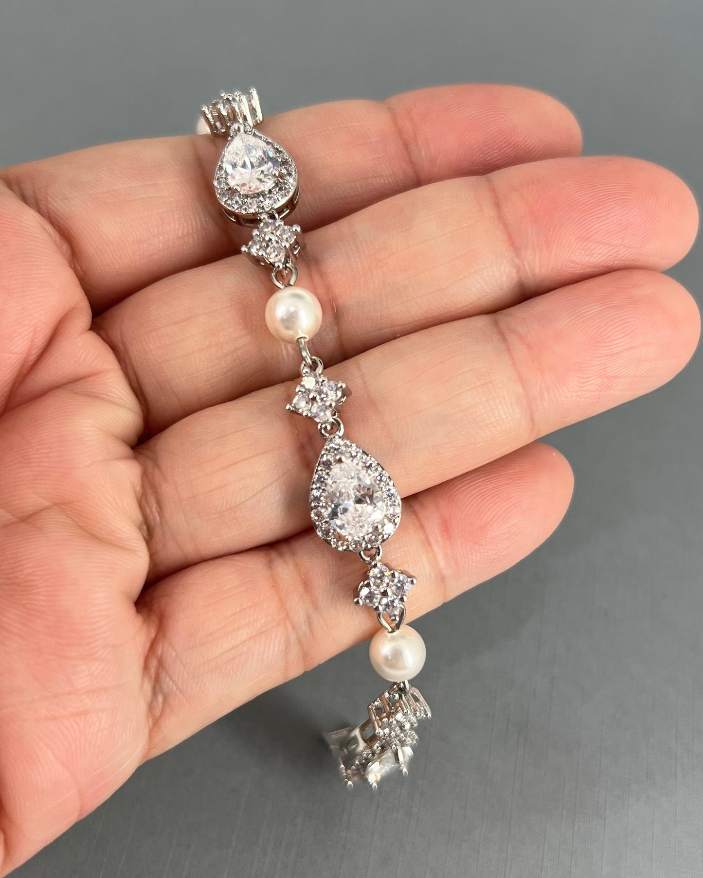 Clearance White Gold Plated Teardrop and Pearl Bracelet