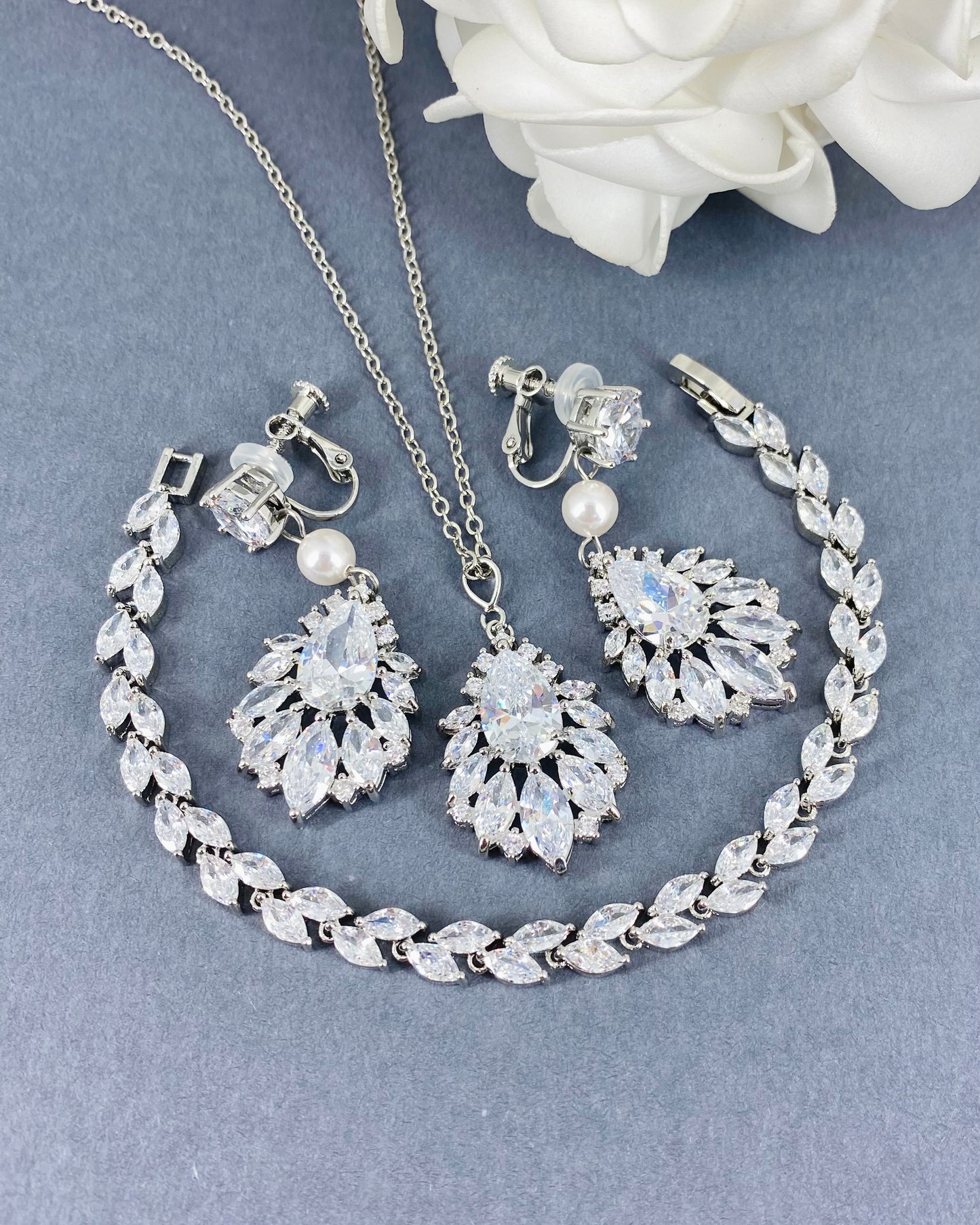 Tyana 3 pièces CZ Marquise perle boucles d'oreilles à clipser ensemble de bijoux 