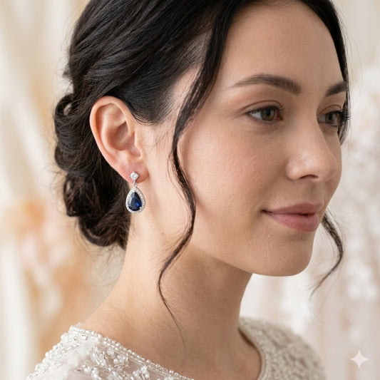 Petites boucles d'oreilles à clip en forme de larme Maisy CZ 